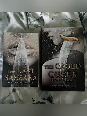 📚 4/25$ 📚 The Caged Queen & The Last Namsara | Booktok